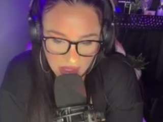 Christina Sky fully nude on Live Sex Chat