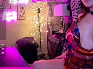 Dirty Girl Daisy fully nude on Live Sex Chat