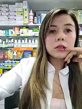 Soffy_Castillo nude on webcam for live sex chat