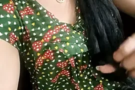Eshwari_Chopra nude on webcam for live sex chat