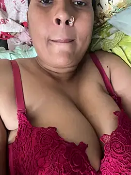 Nisha00000 nude on webcam for live sex chat