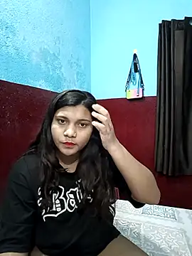 TheViralCouple nude on webcam for live sex chat