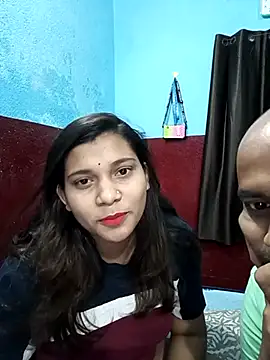 TheViralCouple nude on webcam for live sex chat