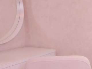 Lira fully nude on Live Sex Chat
