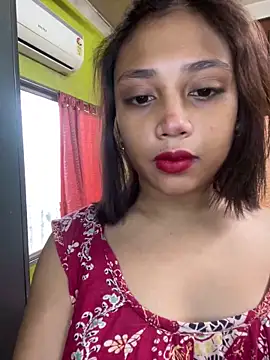 Prettybitchfucksu nude on webcam for live sex chat