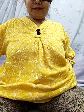 SONIYA_THAKUR nude on webcam for live sex chat