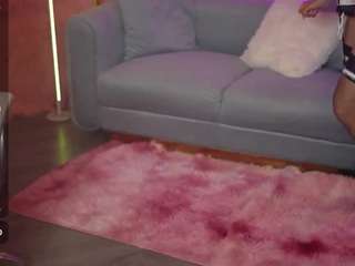 YourVivianHot fully nude on Live Sex Chat