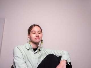 PrimroseAcuff fully nude on Live Sex Chat