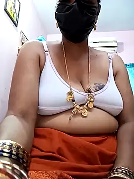 Tamil_sreelekha nude on webcam for live sex chat