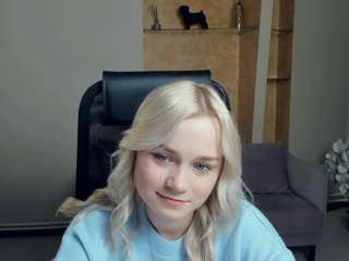 AlodiaBucker fully nude on Live Sex Chat
