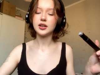 Erlinafrary fully nude on Live Sex Chat
