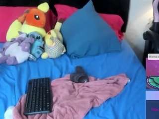 KITTIEFRECKLES fully nude on Live Sex Chat