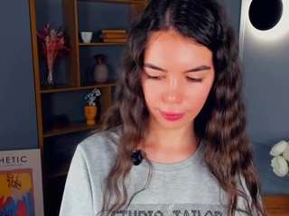 MerciaCatlow fully nude on Live Sex Chat