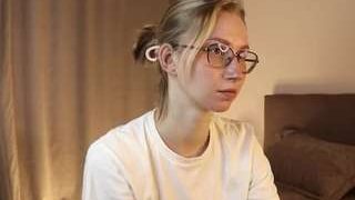 ParisFiducia fully nude on Live Sex Chat