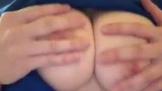 PrettyInez fully nude on Live Sex Chat