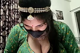 Shruti_Prem nude on webcam for live sex chat