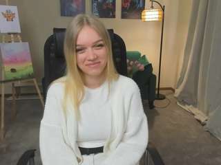 HyeAlm fully nude on Live Sex Chat