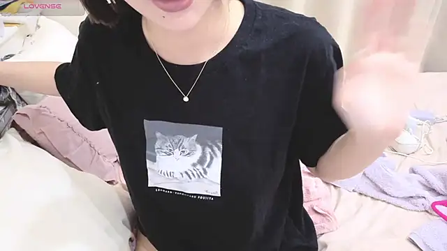 miho-ch nude on webcam for live sex chat