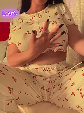 OnlyRima nude on webcam for live sex chat