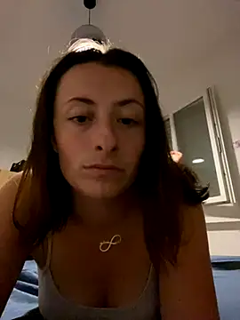 Sarahtexcites nude on webcam for live sex chat