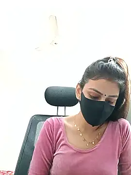 Tanisha-1 nude on webcam for live sex chat