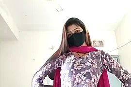 Tanisha-1 nude on webcam for live sex chat