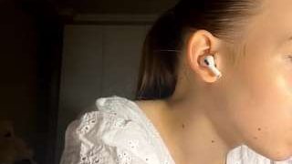 AlishaShotts fully nude on Live Sex Chat