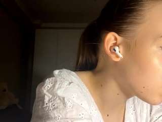 AlishaShotts fully nude on Live Sex Chat