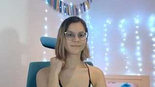 CarinaBatton fully nude on Live Sex Chat