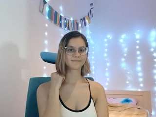 CarinaBatton fully nude on Live Sex Chat