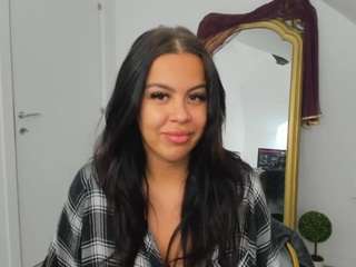 Cassyanna fully nude on Live Sex Chat