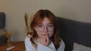 Elizabeth-Lee fully nude on Live Sex Chat