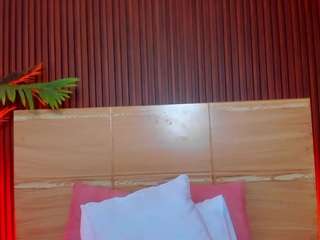 emma-collsonn fully nude on Live Sex Chat