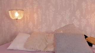evolette-angels fully nude on Live Sex Chat