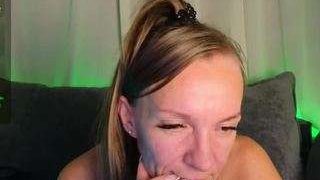 jesica-moon fully nude on Live Sex Chat