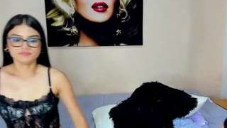 Juli-Bonneth90 fully nude on Live Sex Chat