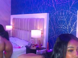 JulitPink fully nude on Live Sex Chat