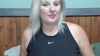 lisalovexxx fully nude on Live Sex Chat