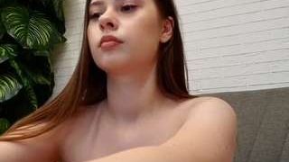 Luna-Skye fully nude on Live Sex Chat
