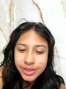 lynn9000 nude on webcam for live sex chat