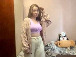 MyraKilgo fully nude on Live Sex Chat