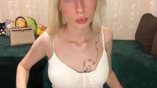 SherryGarwin fully nude on Live Sex Chat