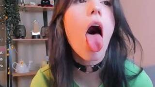 SophieSkyAngel fully nude on Live Sex Chat