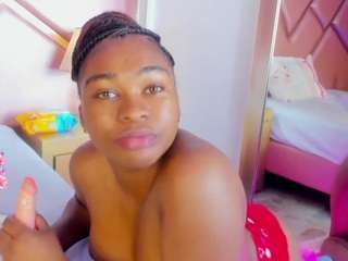 SophiieSinclair fully nude on Live Sex Chat