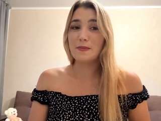 WendiCroft fully nude on Live Sex Chat