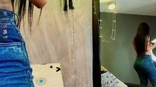 AlannaGil fully nude on Live Sex Chat