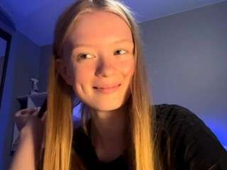 Amelia Reichman fully nude on Live Sex Chat