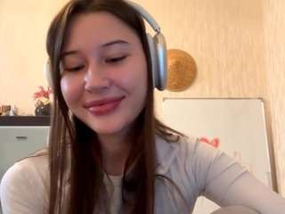AuroraThomas fully nude on Live Sex Chat