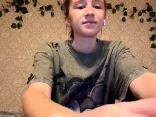 EllaBaker fully nude on Live Sex Chat