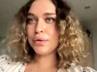 IsabellaAndersonJockey fully nude on Live Sex Chat